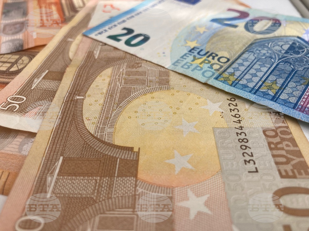 Bulgaria to Set January 1, 2025 as New Indicative Date for Euro