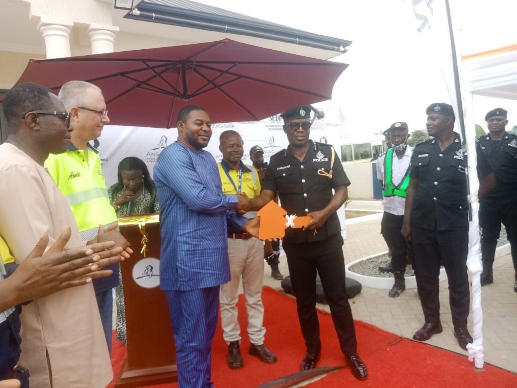 AngloGold Ashanti Obuasi Mine, hands over District Police Headquarters ...