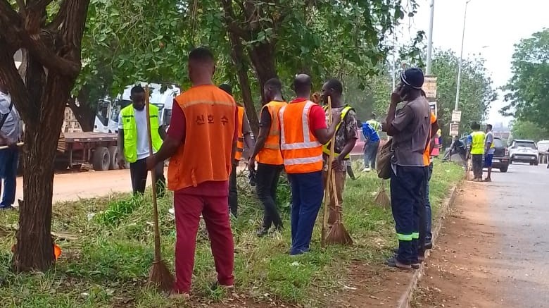 Clean Frontline Assemblyman urges colleagues to champion ‘operation clean your frontage ...