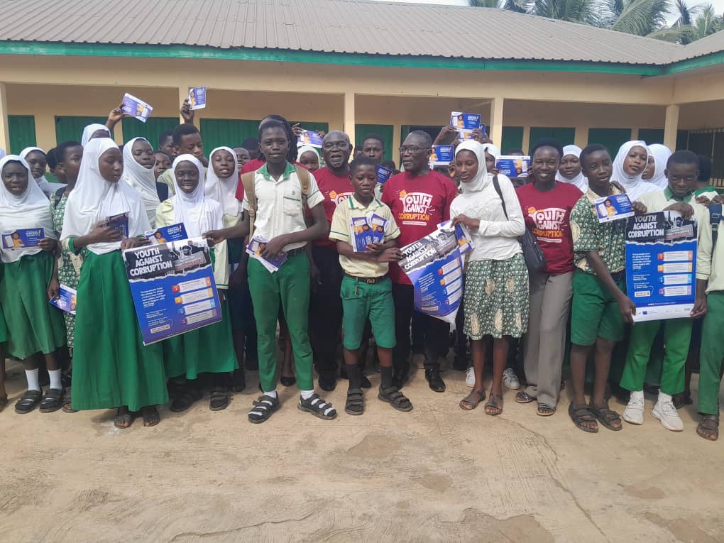  GACC, Mfantseman LANet, Anti-Corruption campaigner marks International Anti-Corruption Day with students 