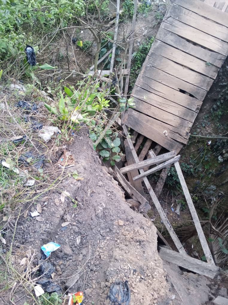 Collapse of Dubonku footbridge: Travellers in Kadjebi, suburbs stranded  