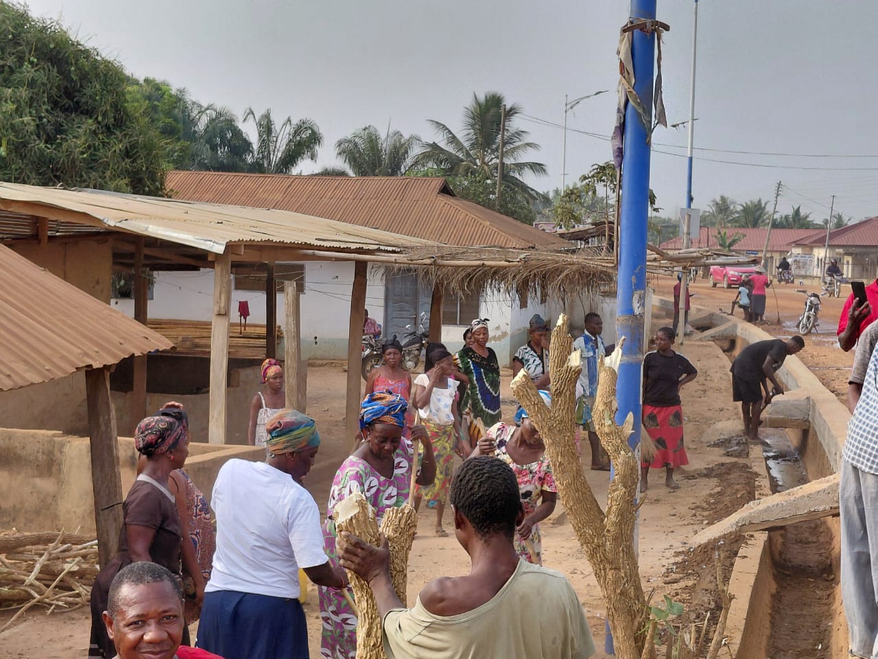 CCSD engages Gbi Kpoeta residents for community cleanup | Ghana News Agency