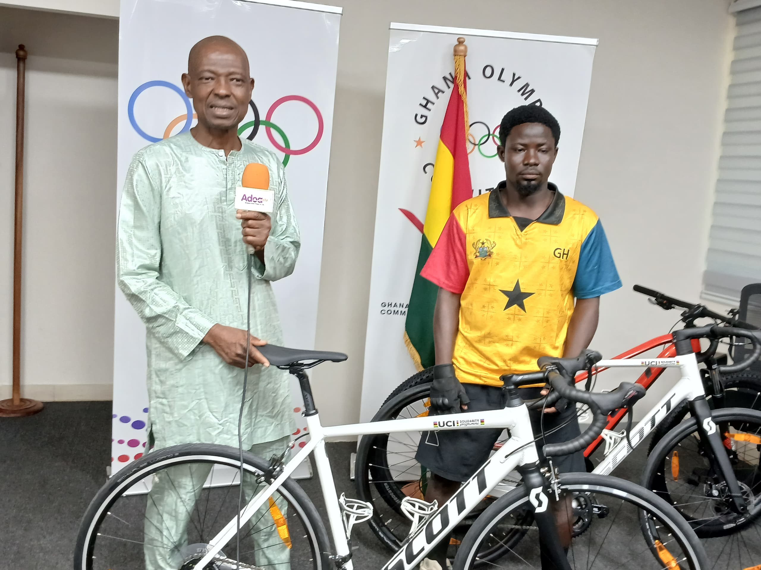 Ghana Cycling Federation donates UCI-supported bicycle to rider after independence expedition 