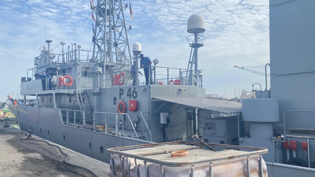 Navy rescues seven suspected Ivorian stowaways from oil tanker off Tema ...