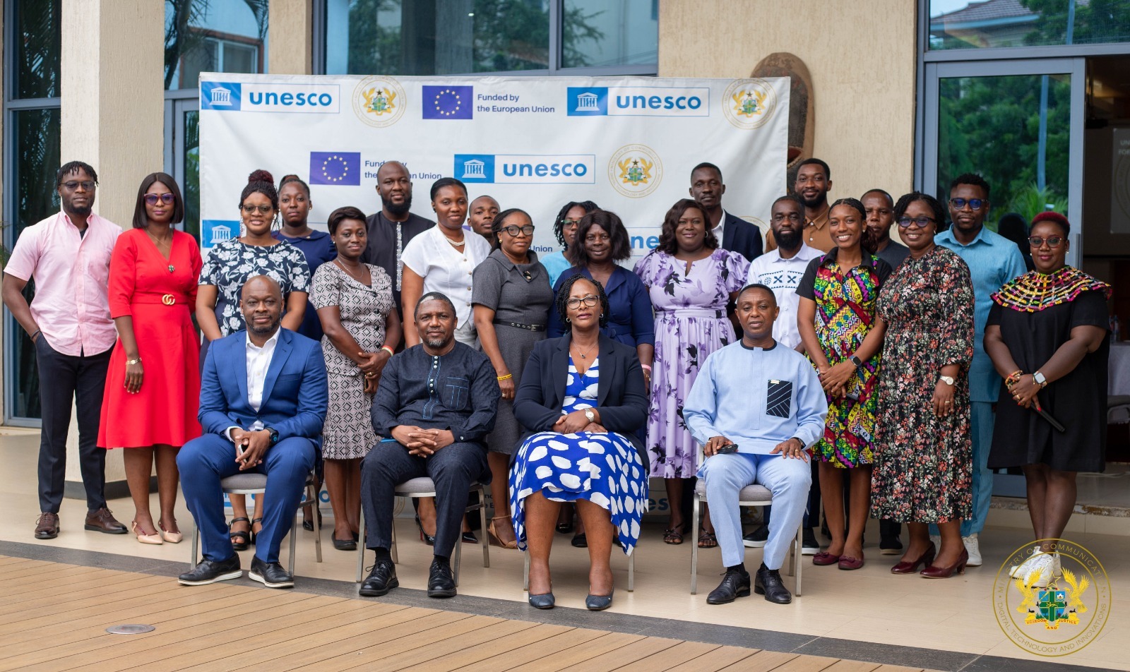 Programa nacional de Ghana de alfabetización en IA para funcionarios públicos, mediante un modelo de formación de formadores
