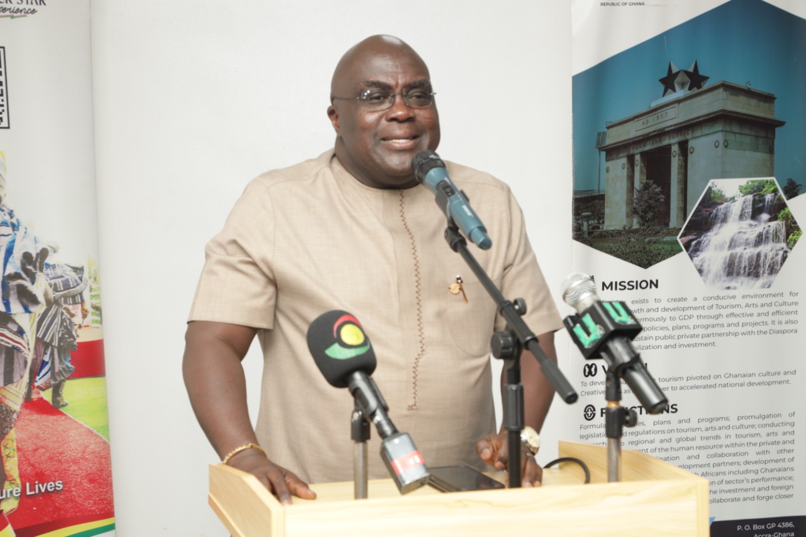 Government renews push to expand tourism and creative economy  