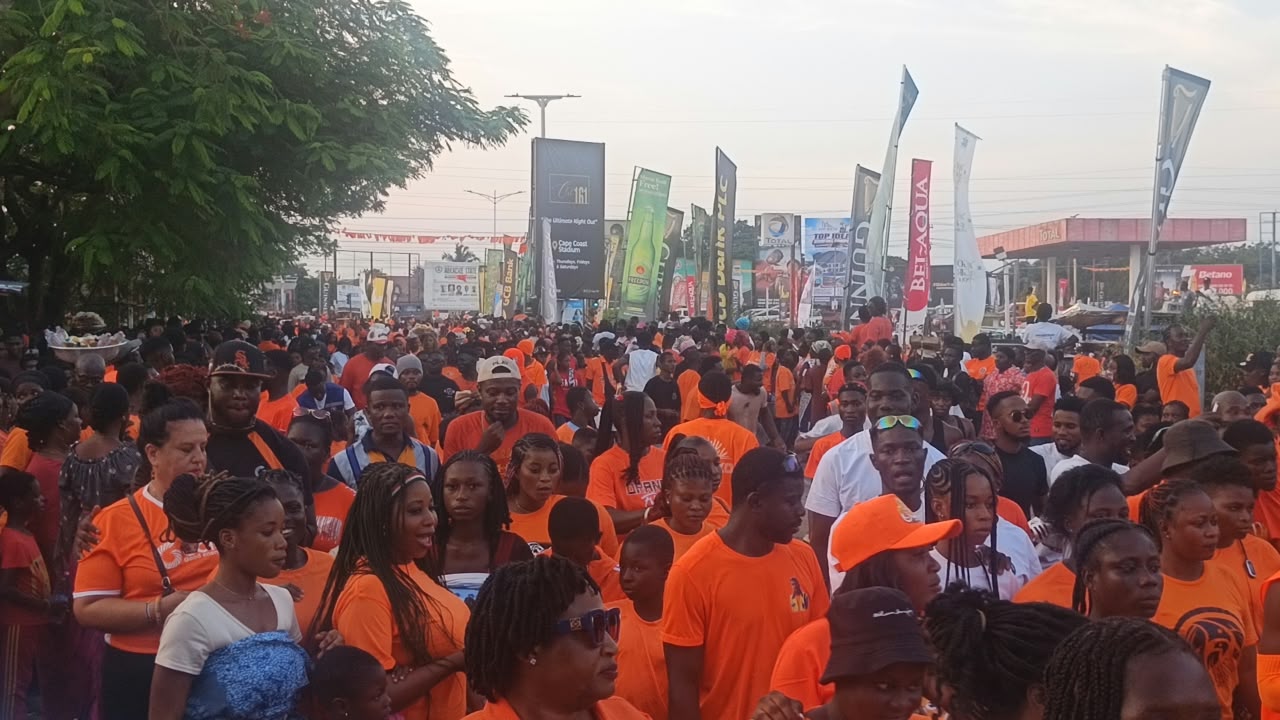 More than a float: Orange Friday blends revelry, culture and reunions