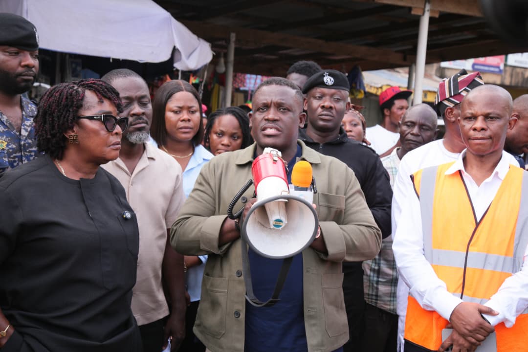 Ghana needs 6,000 new cell sites to improve nationwide connectivity ??? Communications Minister