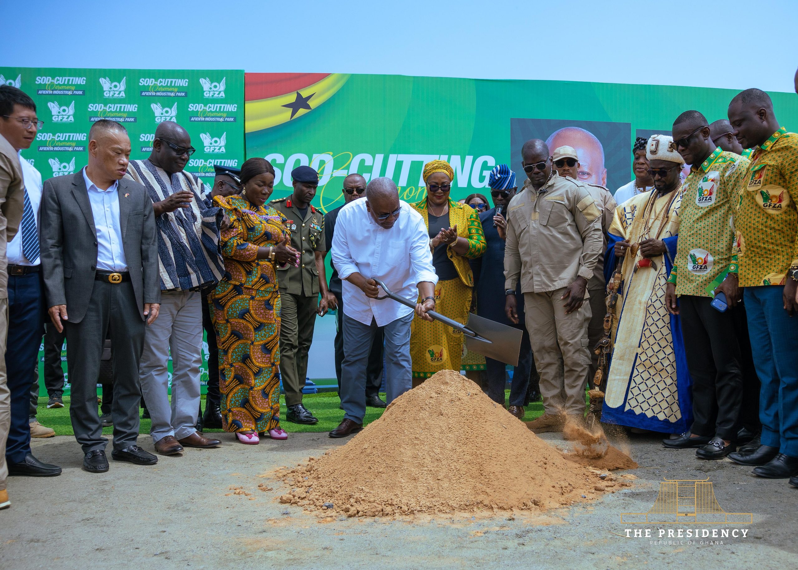 Prez. Mahama embarks visits factories in Afienya/Tema