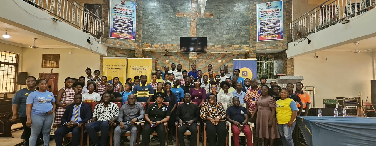 MTN Engages Bogoso community, trains students in cyber safety